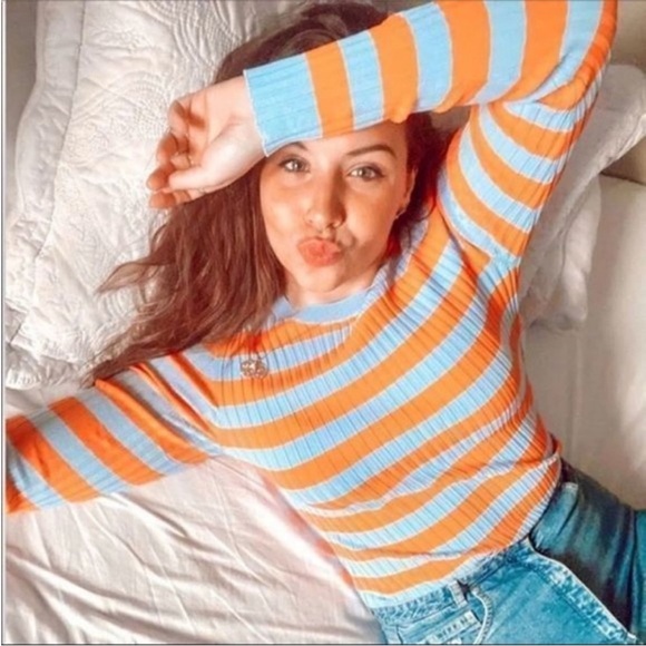 Zara crewneck fitted ribbed long sleeve tee with orange and blue stripes - Picture 1 of 8